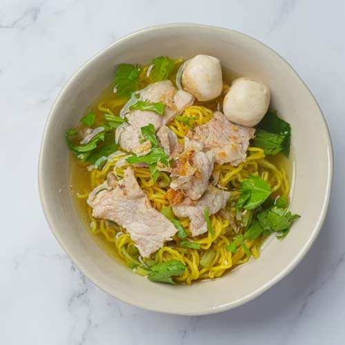 Two popular recipes for Flavorful Thai Noodle Soups: