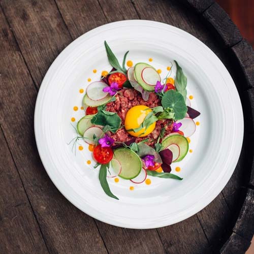 The Art of Plating with Edible Flowers