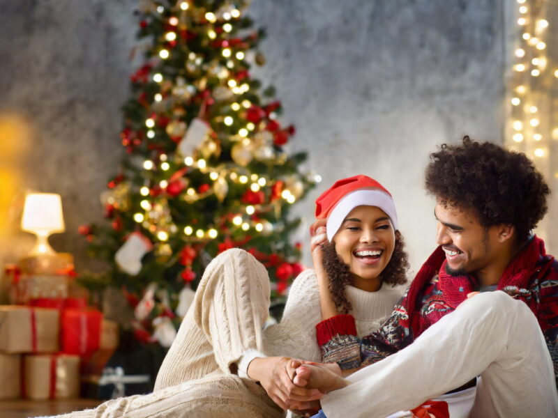 Experience the Heartwarming Christmas Joy: A Festive Celebration