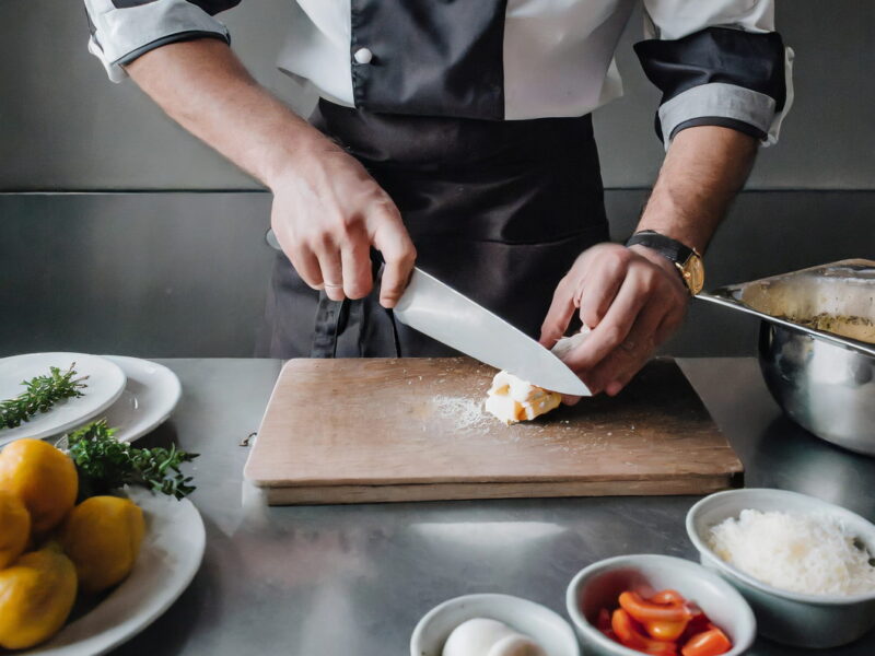 The Ultimate Guide to Choosing the Perfect Chef's Knife