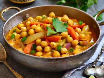 Healthy and Delicious: Quick Chickpea Vegetable Curry