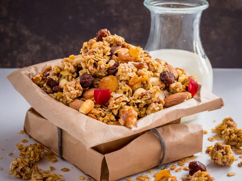 Homemade Granola Clusters: A Nutrient-Packed Delight