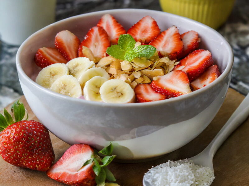 Indulge in a Delicious Strawberry Banana Bowl: A Perfect Summer Treat