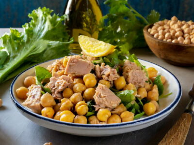 Tuna and Chickpea Salad Recipe: A Perfect Blend of Protein and Flavor