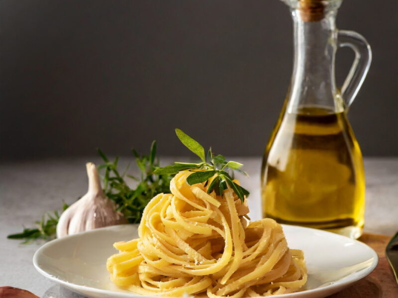 Authentic Italian Aglio e Olio Recipe: A Symphony of Flavors in Every Bite